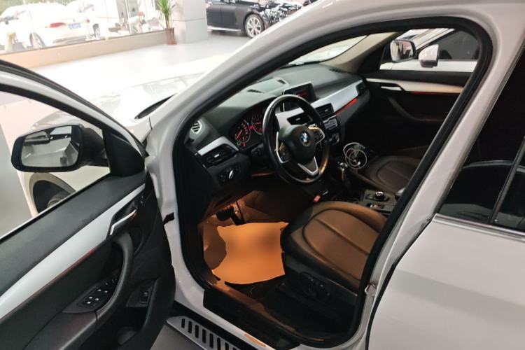 Used BMW X1 2018 sDrive20Li Leading Model
