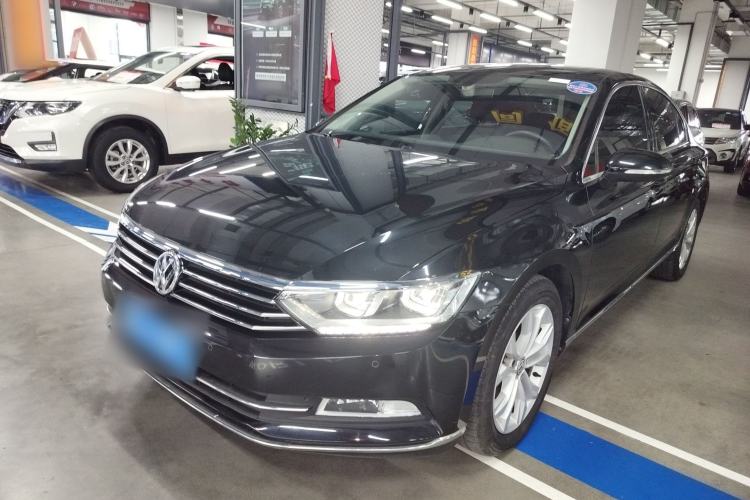 Used Volkswagen Magotan 2018 330TSI DSG Luxury Model

