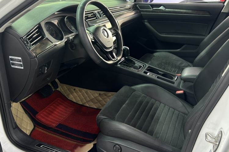 Used Volkswagen Magotan 2017 380TSI DSG Luxury Model