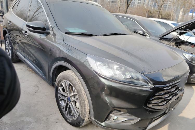 Used Ford Escape 2020 EcoBoost 245 Two-Wheel-Drive Titanium Edition
