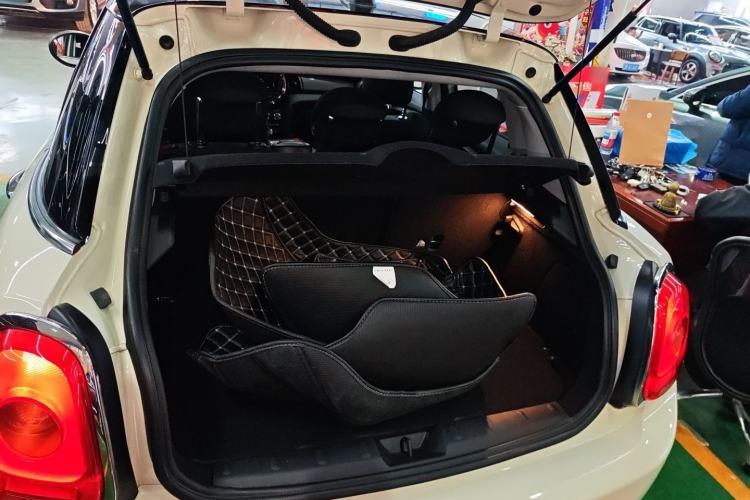 Used  MINI 2016 1.5T COOPER Five-Door Edition
