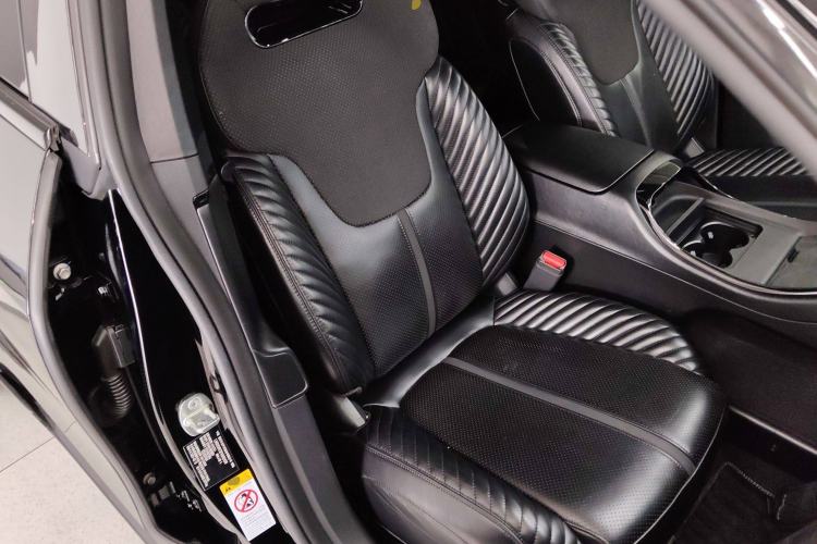 Used  11 2022 011 MMW Collaboration Limited Edition
