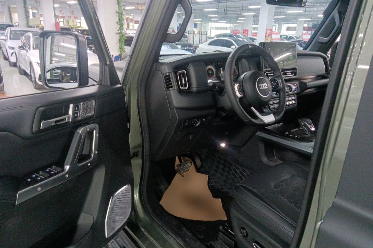 Used  T01 2025 2.0T Changfeng
