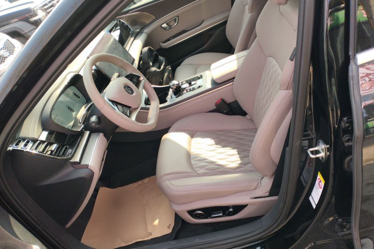 Used BYD Han 2025 EV with 701 km of Laser Radar-Enabled Intelligent Driving