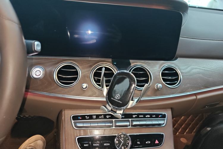 Used Mercedes-Benz E-Class 2020 Facelift E 260 L