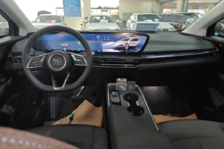 Used Buick E4 2023 Smart Edition
