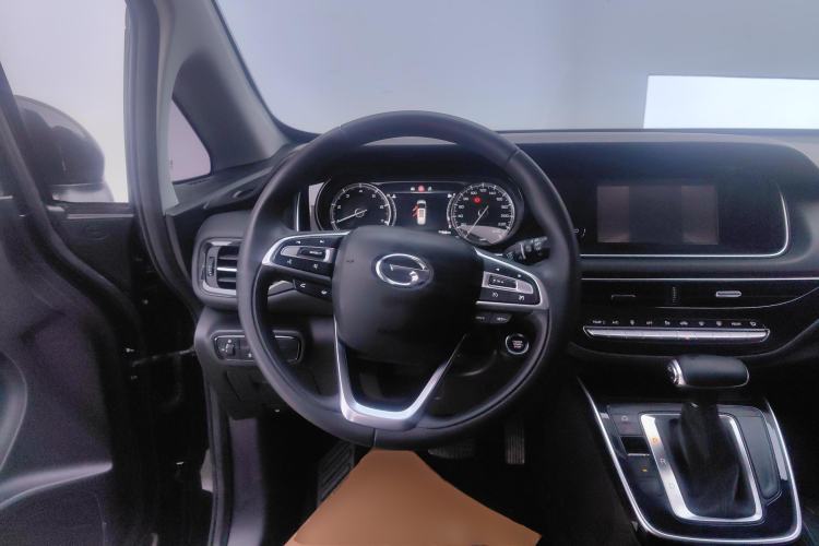 Used GAC Trumpchi M6 2021 270T DCT Luxury Edition (7 Seats)
