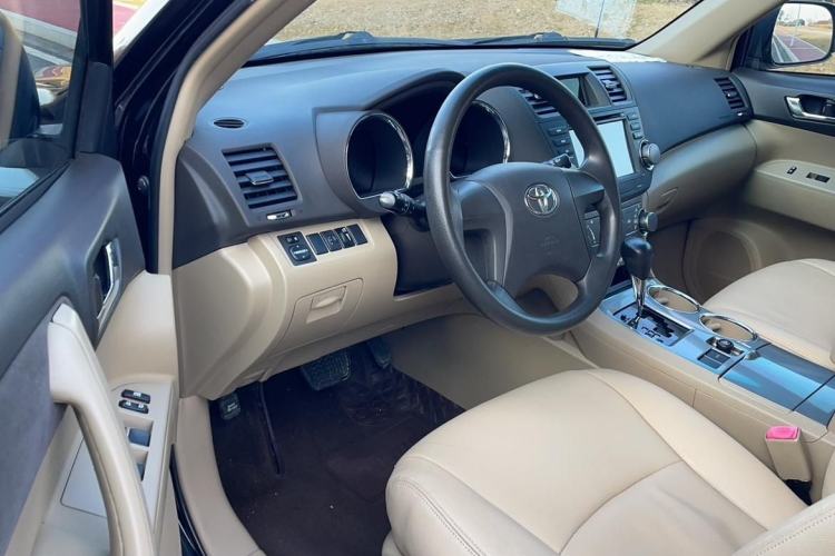 Used Toyota Highlander 2012 2.7L 2WD 5-Seater Elite Edition
