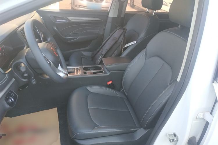 Used Roewe i6 2020 PLUS 1.6L CVT 4G Connected Glory Flagship Edition
