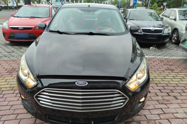 Used Ford Escort 2015 1.5L Automatic Comfort Model

