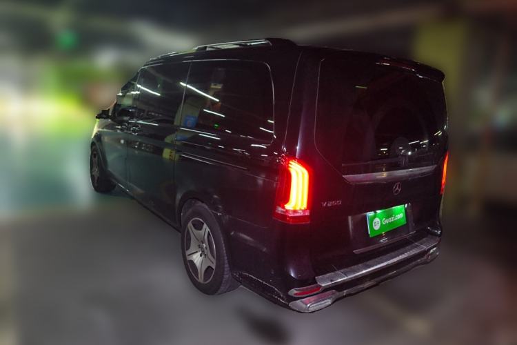 Used Mercedes-Benz V-Class 2020 V 260 Avantgarde Edition
