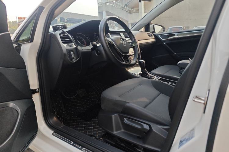 Used Volkswagen Golf 2018 230TSI Automatic Comfort Model