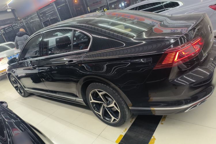 Used Volkswagen Magotan 2023 2 Million Units Commemorative Edition 330TSI DSG Luxury Version
