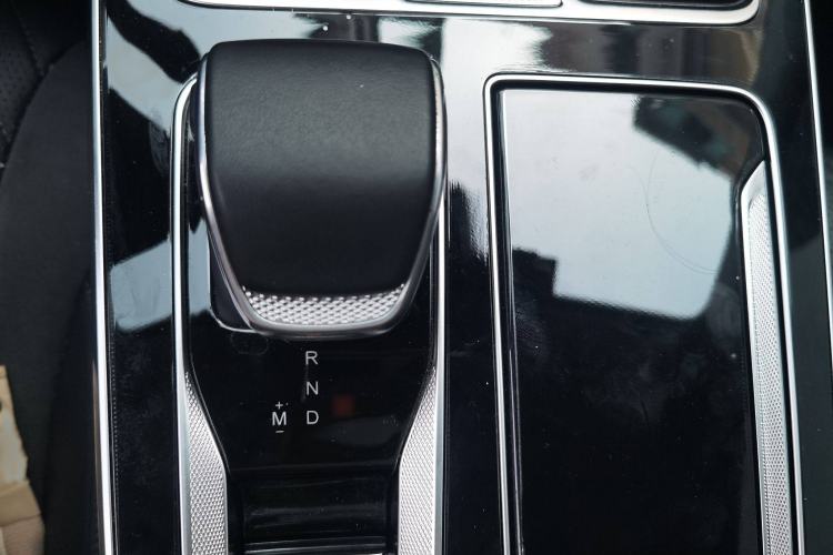 Used Hongqi HS5 2023 2.0T Four-Wheel Drive Flagship Pro Edition
