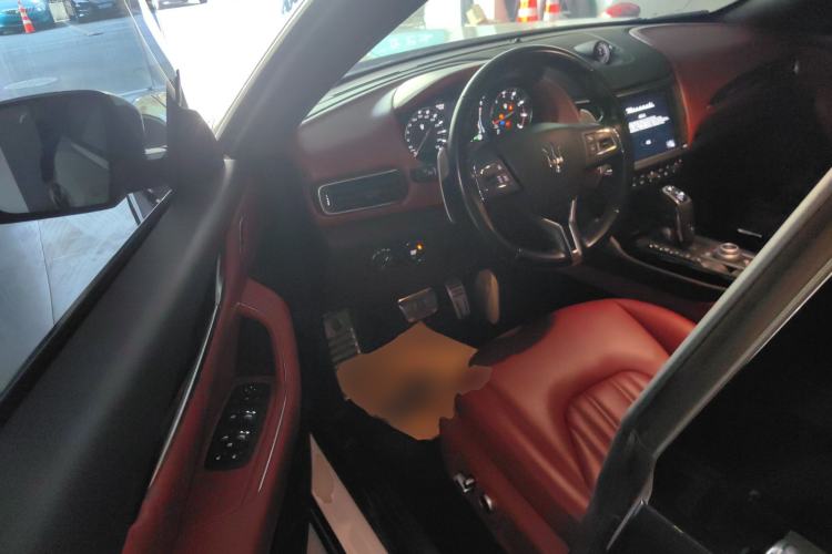 Used Maserati Levante 2022 2.0T GT Sharp Edition
