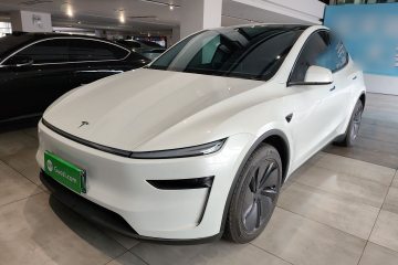Used Tesla Model Y 2025 Long-Range All-Wheel Drive First Edition