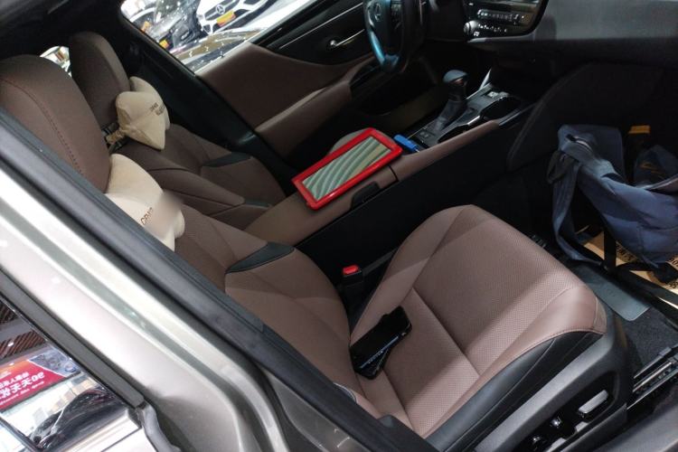 Used Lexus ES 2023 200 Excellence Edition