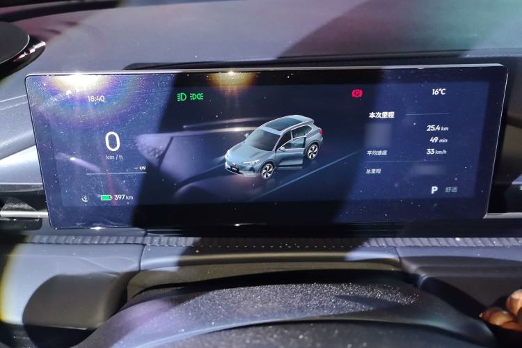 Used  E5 2024 440km Launch Edition
