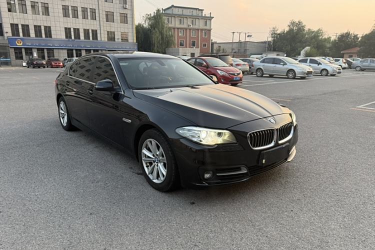 Used BMW 5 Series 2014 520Li Elegant Model
