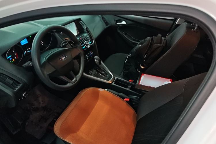 Used Ford Focus 2017 Hatchback 1.6L Automatic Comfort Plus SmartDrive Edition