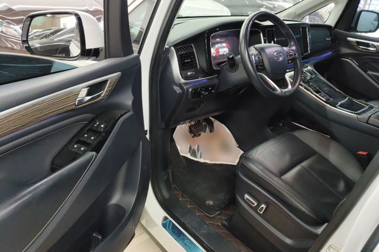 Used GAC Trumpchi M8 2023 Lingxiu Series 390T Prestige Edition
