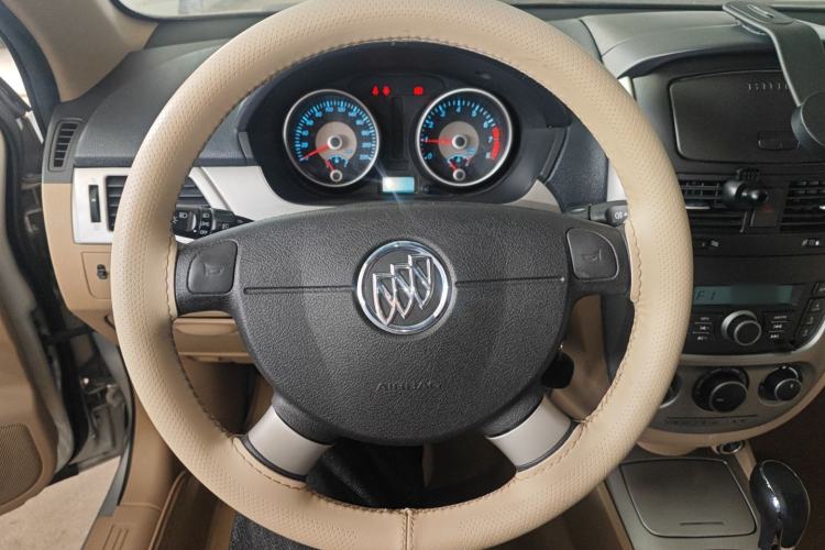 Used Buick Excelle 2013 1.5L Automatic Classic Model
