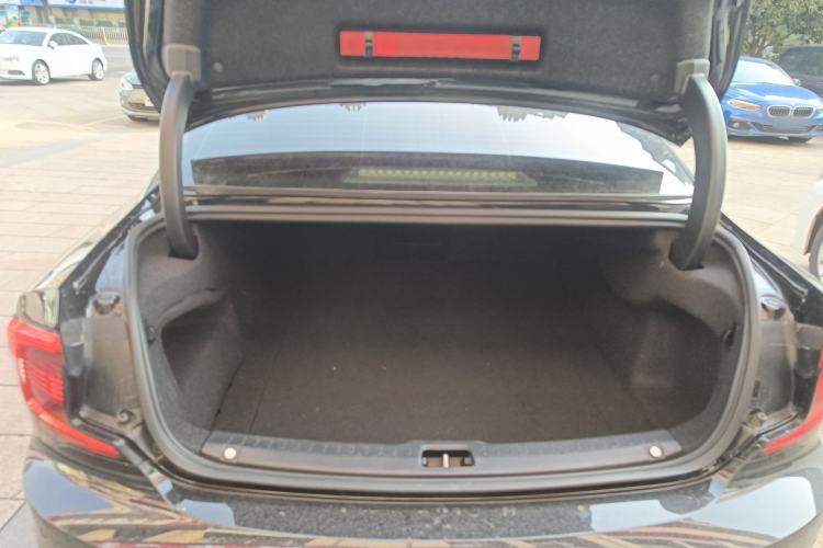 Used Volvo S90 2024 B5 Zhiyi Luxury Edition