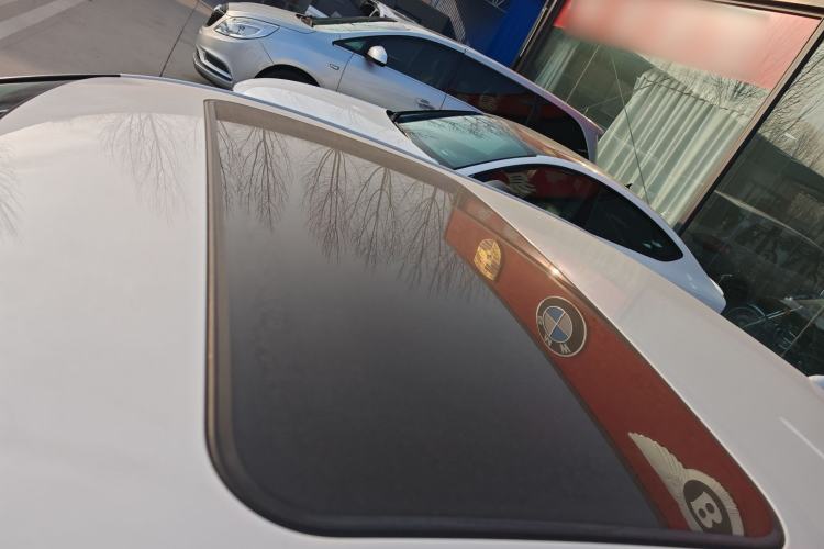 TDK.VehicleDetails.img