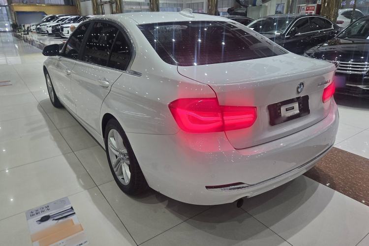 Used BMW 3 Series 2016 320Li Ambition Model
