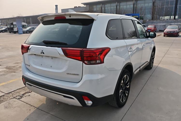 Used Mitsubishi Outlander 2020 2.0L Two-Wheel Drive Comfort Edition 5 Seats