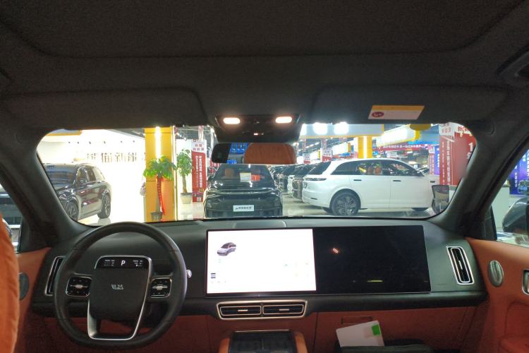 Used Li Auto L8 2024 Ultra Model
