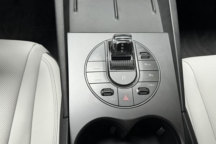 Used BYD Seal 06 New Energy 2024 DM-i 80KM Luxury Model
