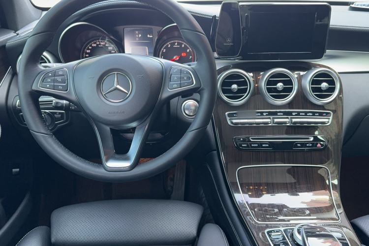 Used Mercedes-Benz GLC 2018 Facelifted GLC 260 4MATIC Dynamic Edition