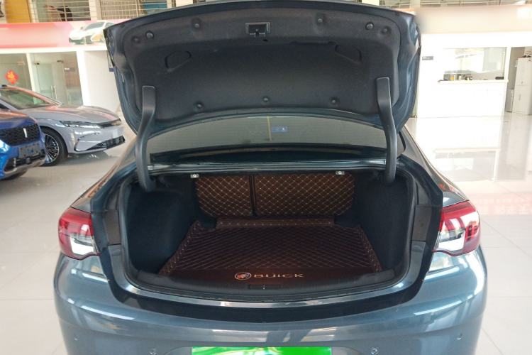 Used Buick Regal 2020 552T Luxury Version
