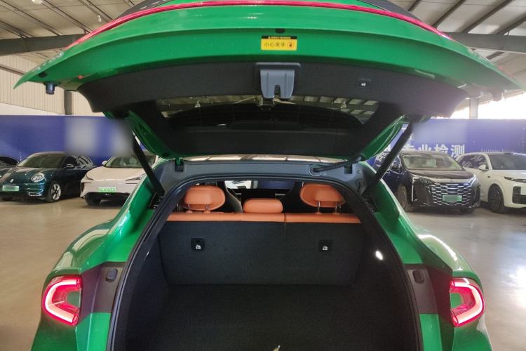 Used  YU7 2025 Ultra-Long Range High-Performance All-Wheel-Drive Max Edition