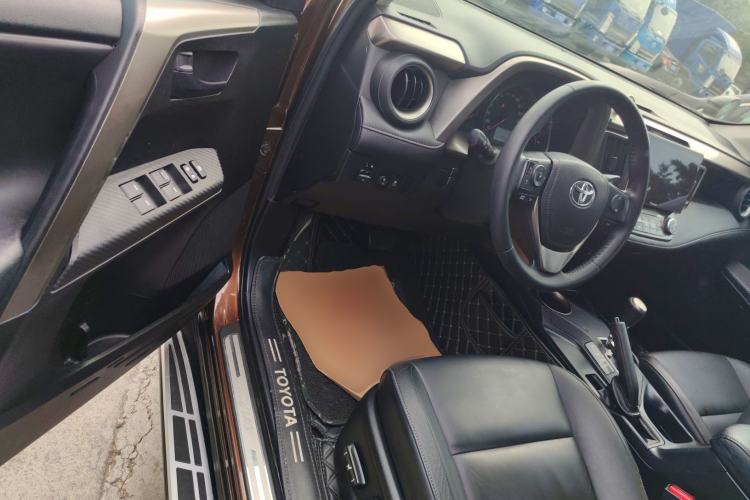 Used Toyota RAV4 2013 2.5L Automatic 4x4 Elite Edition
