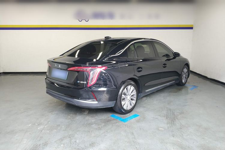 Used Hongqi E-QM5 2022 431 km Charge & Enjoy Edition
