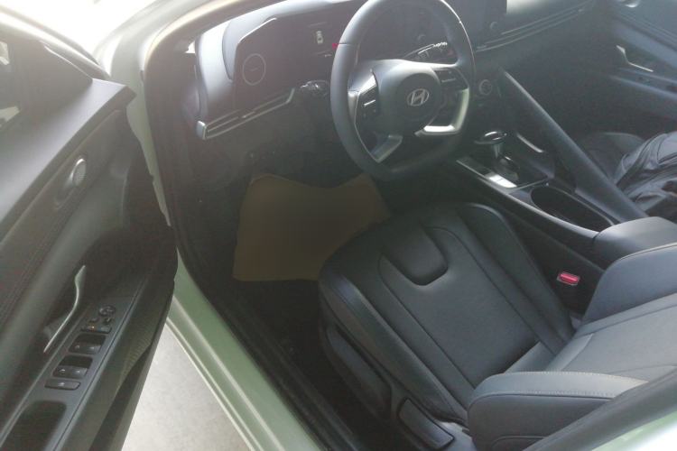 Used Hyundai Elantra 2023 1.5L CVT GLX Elite Edition
