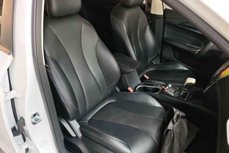 Used Roewe i5 2019 1.5L Automatic 4G Connected Langhao Edition
