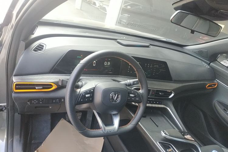 Used Changan UNI-T 2022 1.5T Prestige Version
