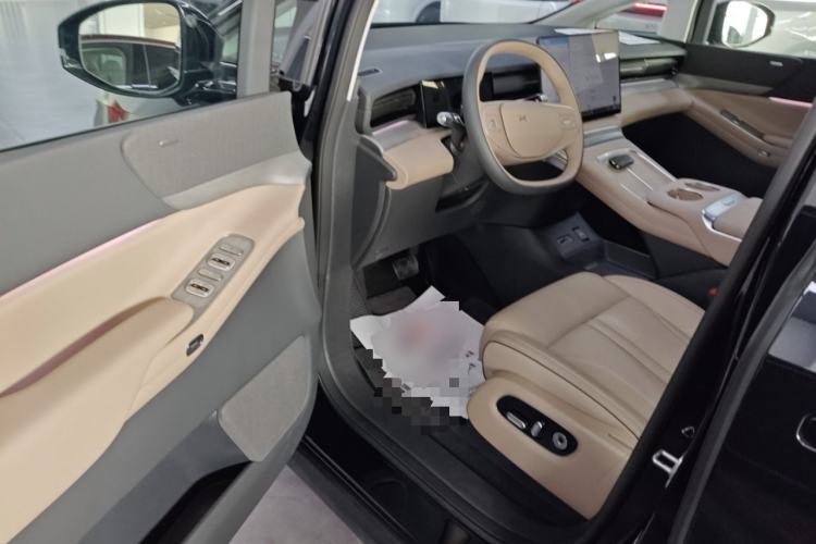 Used XPeng X9 2025 740 Ultra-Long Range Max