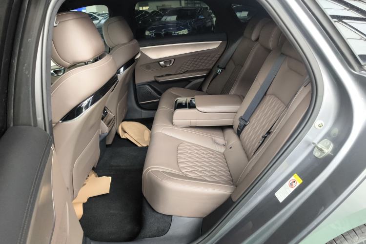 Used BYD Han 2022 DM-i 121KM Prestige Model