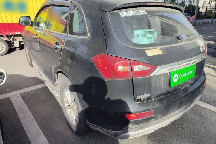 Used Zotye T600 2015 1.5T Manual Luxury Model
