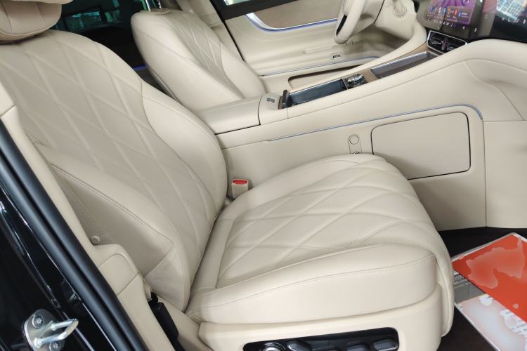 Used Hima AITO M9 2025 Extended-Range Ultra Version 52 kWh 5-Seater Edition