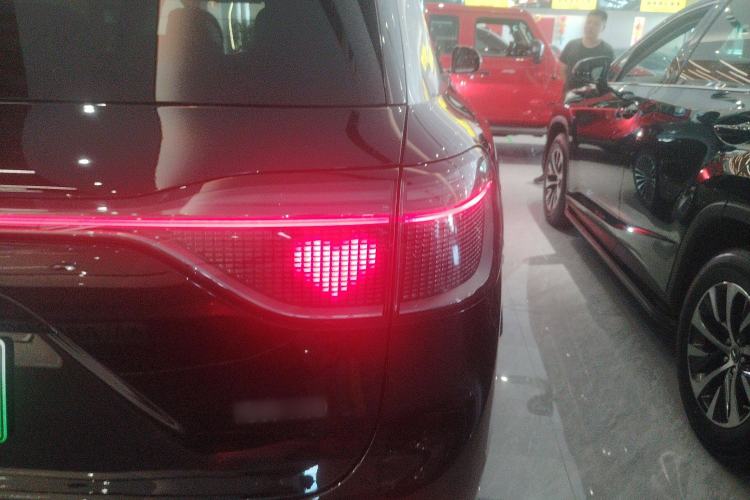 Used Hima AITO M9 2024 Range-Extended Ultra Version 52 kWh 5-Seater Model
