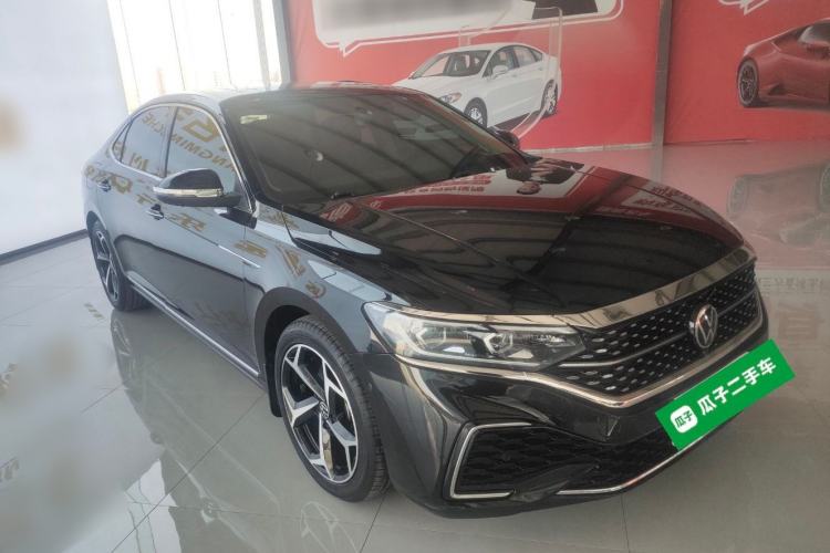 Used Volkswagen Passat 2023 330TSI Starry Luxury Edition
