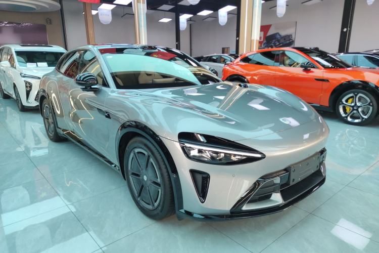 Used  YU7 2025 Ultra-Long Range All-Wheel Drive Pro Version
