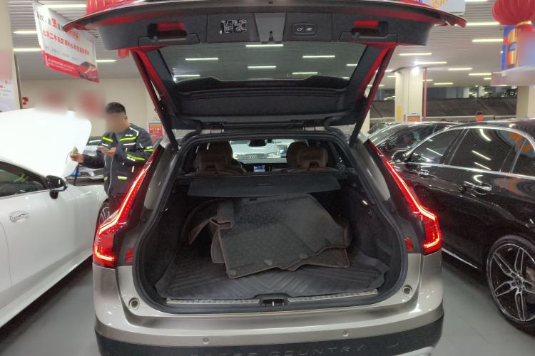 Used Volvo V90 2022 Cross Country B5 AWD Smart Range Edition
