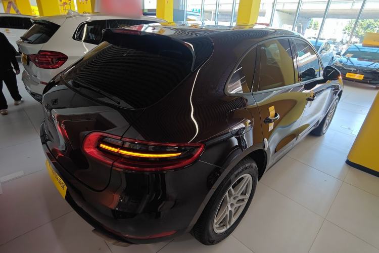 Used Porsche Macan 2017 Macan 2.0T
