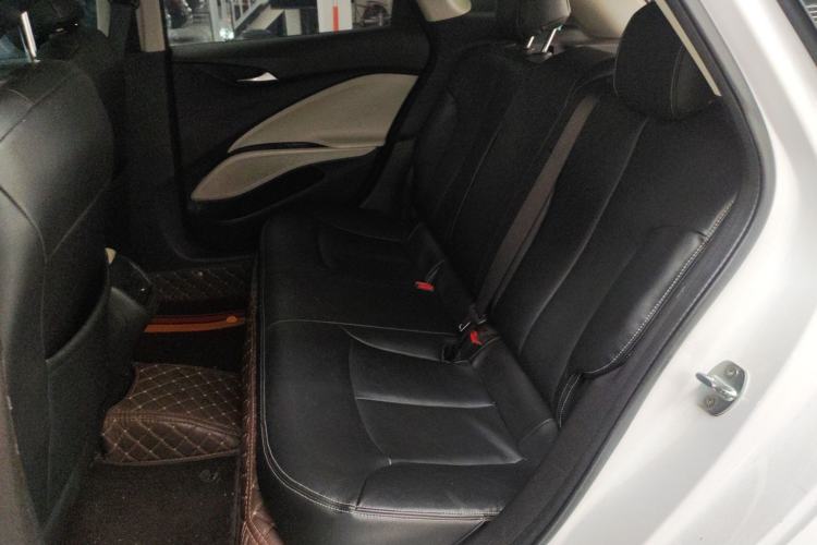 Used Buick Velite 6 2020 Plug-in Hybrid Connected Fashion Model
